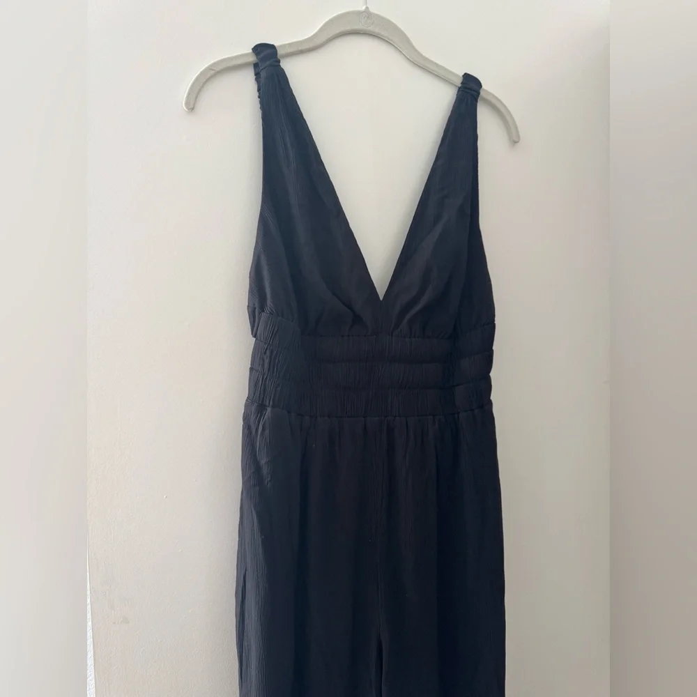 NWT Abercrombie & Fitch Open Back Black Jumpsuit - Picture 5 of 9
